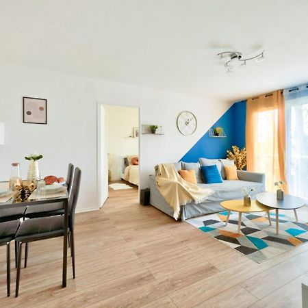 Le Cosy Yellow Appartement Lumineux A 5 Min De La Gare D'Evry Avec Parking Gratuit Courcouronnes Ngoại thất bức ảnh
